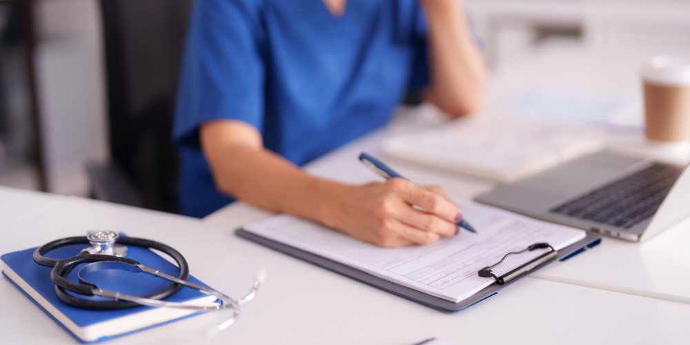 Image showing healthcare professionals writing notes.
resolutions healthcare